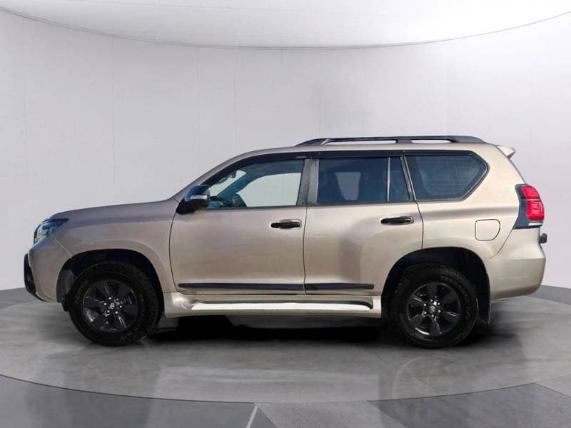 2015 Toyota Land Cruiser Prado thumbnail 8