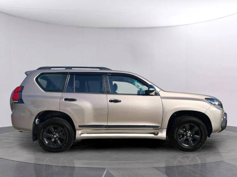 2015 Toyota Land Cruiser Prado thumbnail 7