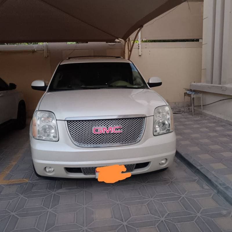 2010 GMC Yukon thumbnail 3