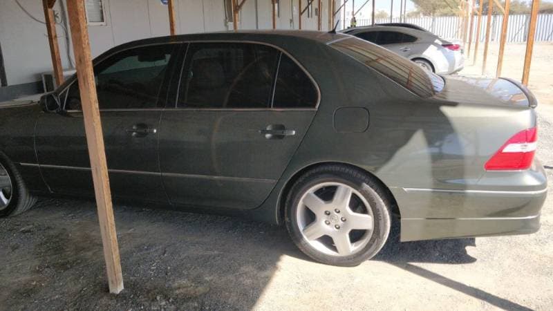 2005 Lexus LS-Series thumbnail 4