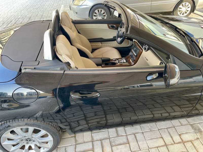 2018 Mercedes-Benz SLC thumbnail 5