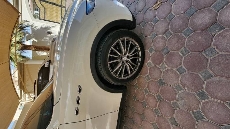 2021 Maserati Levante thumbnail 3