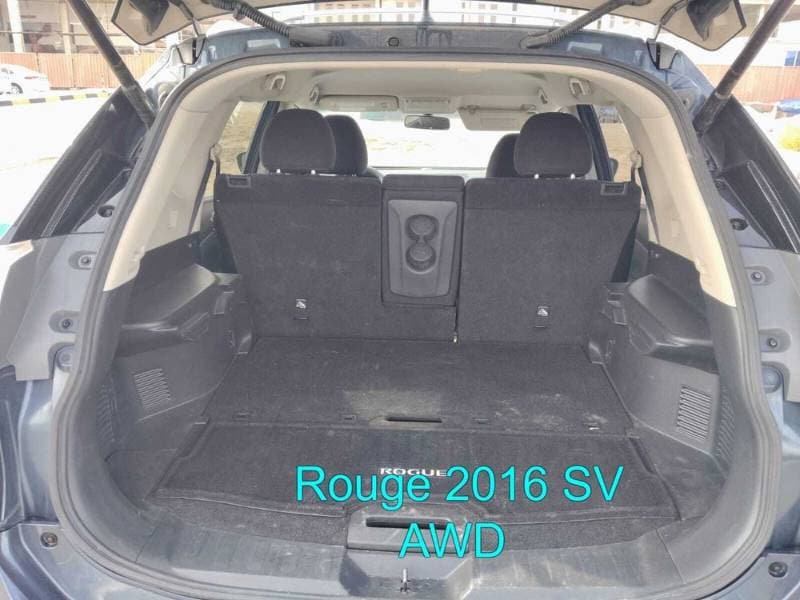 2016 Nissan Rogue thumbnail 4