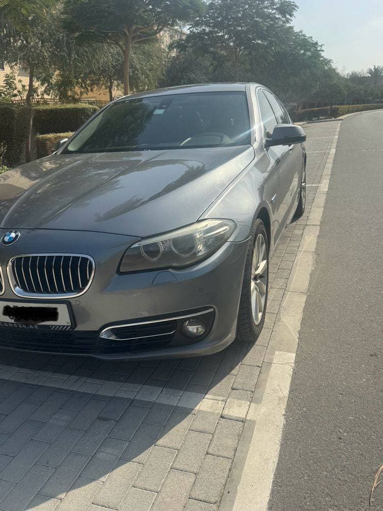 2015 BMW 5 Series Sedan thumbnail 3