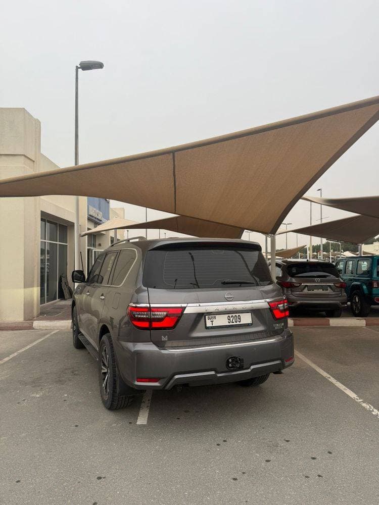 2023 Nissan Patrol thumbnail 3