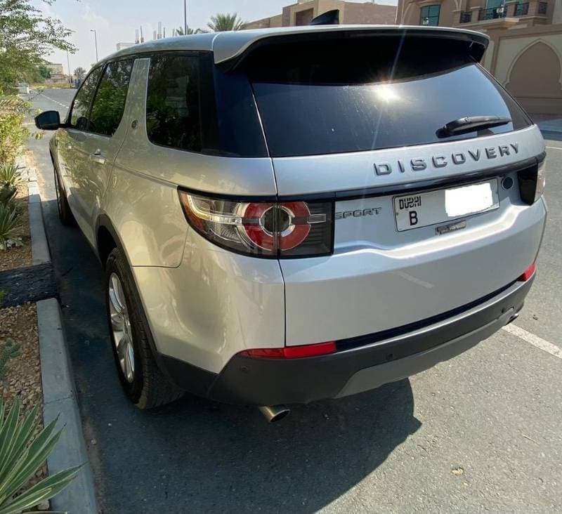 2019 Land Rover Discovery Sport thumbnail 2