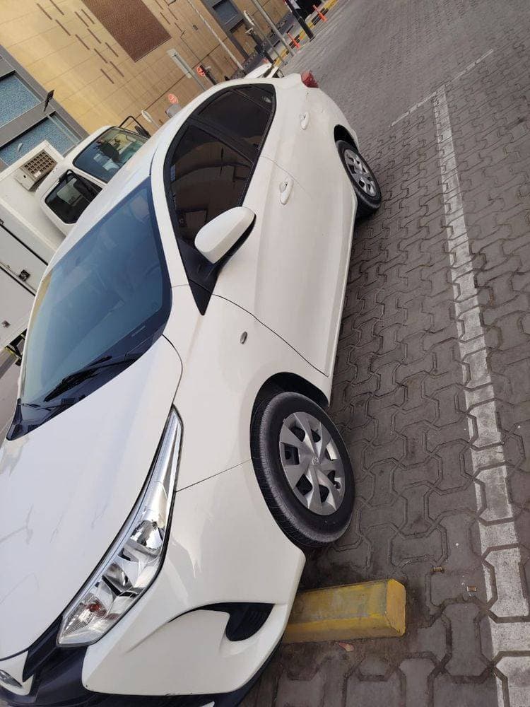 2022 Toyota Yaris thumbnail 2