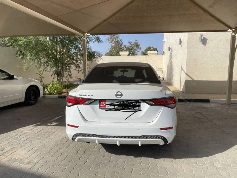 2020 Nissan Sentra thumbnail 3