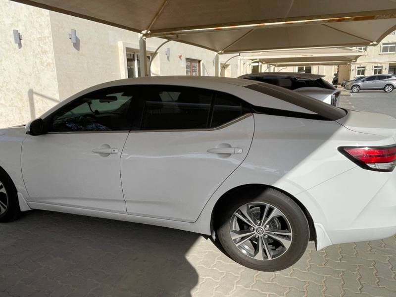 2020 Nissan Sentra thumbnail 4