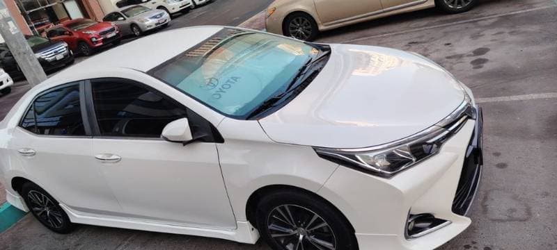 2018 Toyota Corolla thumbnail 4