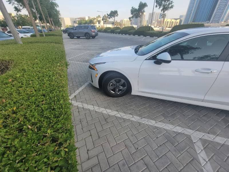 2021 Kia K8 thumbnail 3