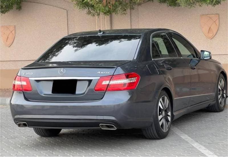 2013 Mercedes-Benz E-Class thumbnail 4