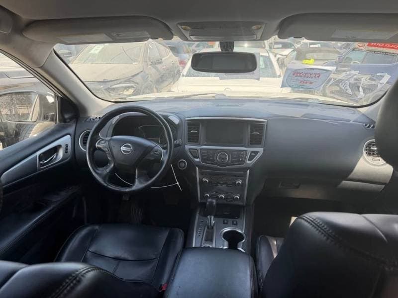 2020 Nissan Pathfinder thumbnail 7