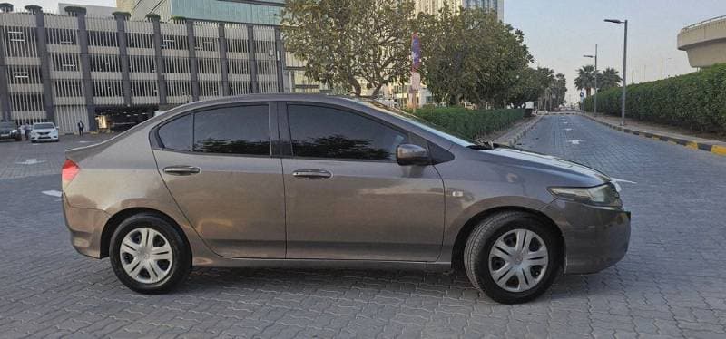 2011 Honda City thumbnail 3