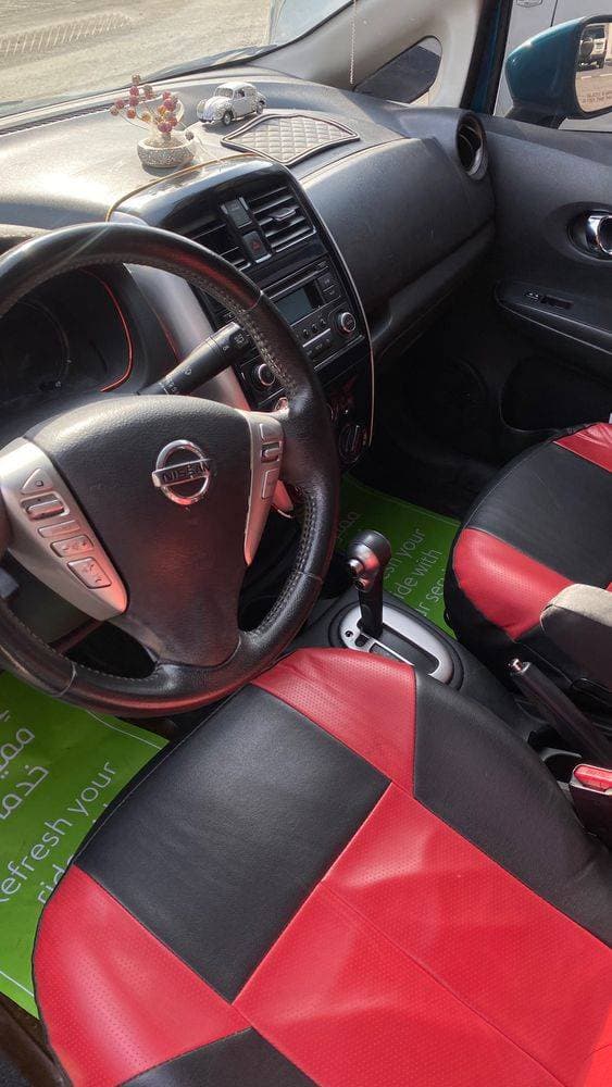 2015 Nissan Versa thumbnail 2