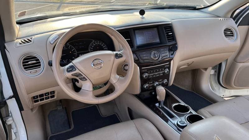 2014 Nissan Pathfinder thumbnail 4