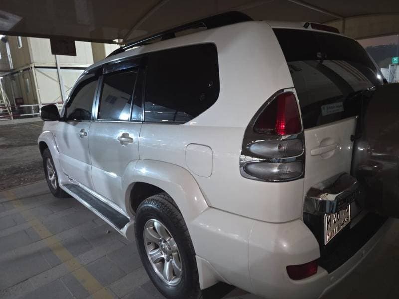 2009 Toyota Land Cruiser Prado thumbnail 3