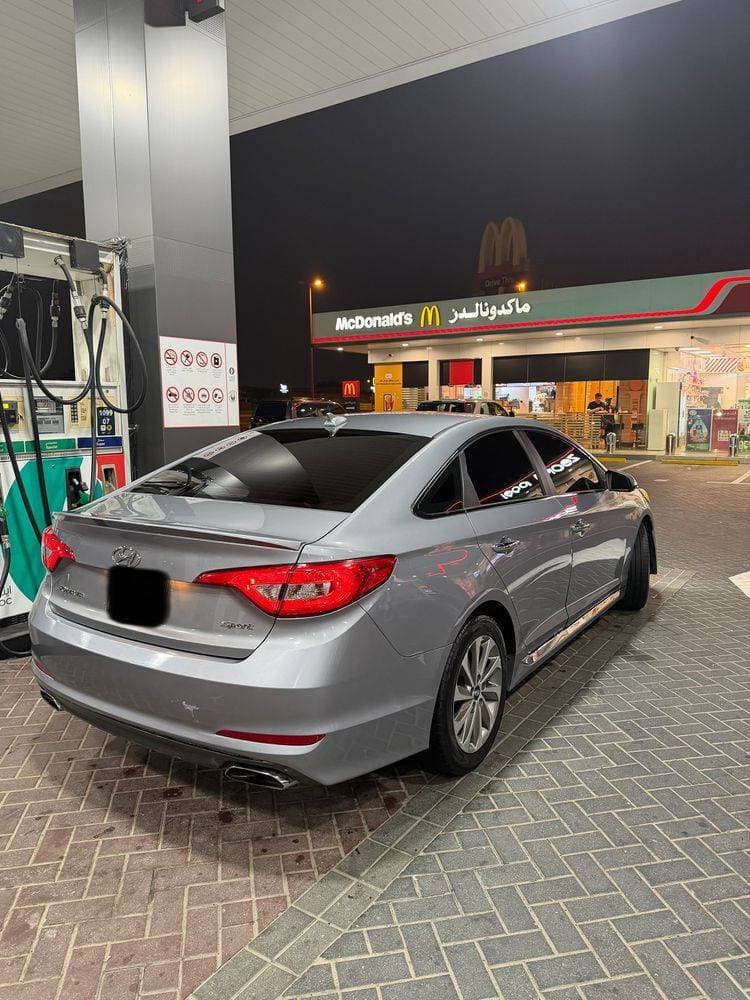 2017 Hyundai Sonata thumbnail 3