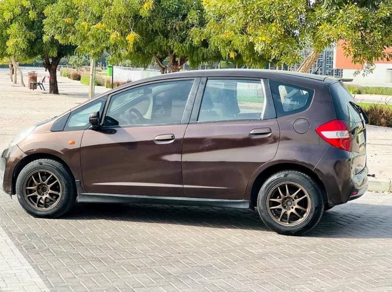 2014 Honda Jazz thumbnail 4