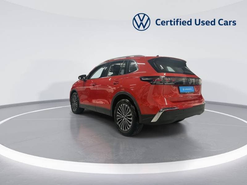 2024 Volkswagen Tiguan thumbnail 4