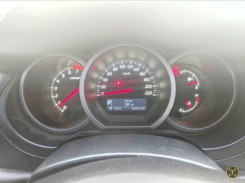 2015 Suzuki Grand Vitara thumbnail 4