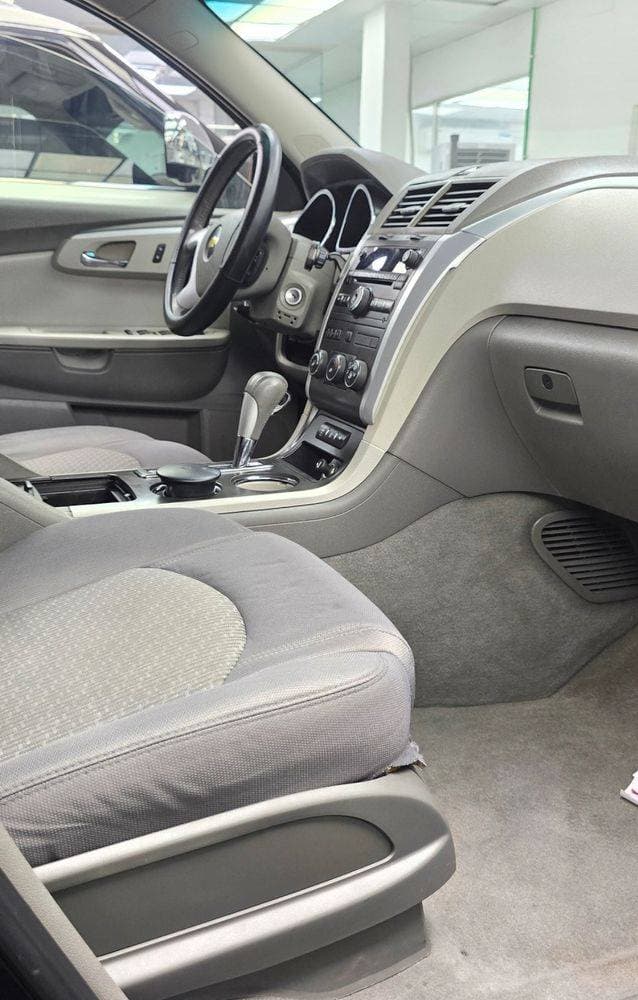 2012 Chevrolet Traverse thumbnail 2