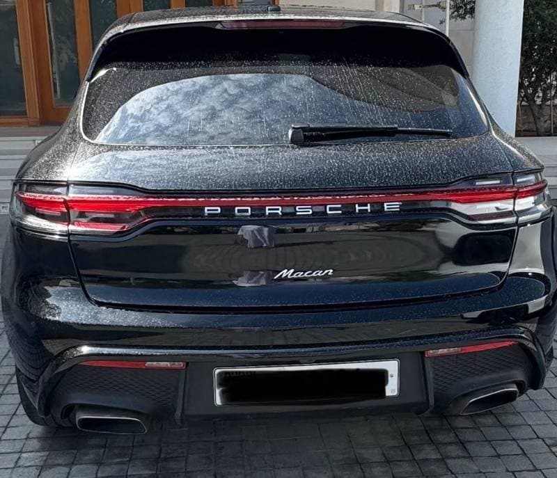 2023 Porsche Macan thumbnail 5