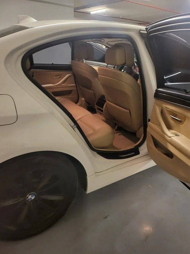 2012 BMW 5 Series thumbnail 2