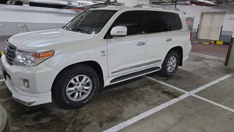 2008 Toyota Land Cruiser thumbnail 2