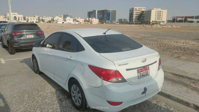 2017 Hyundai Accent thumbnail 4