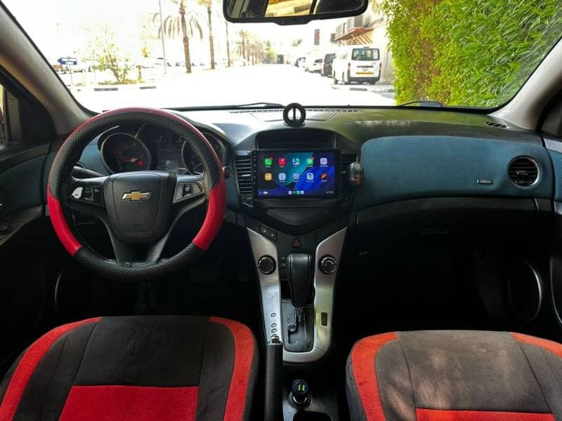 2011 Chevrolet Cruze thumbnail 3