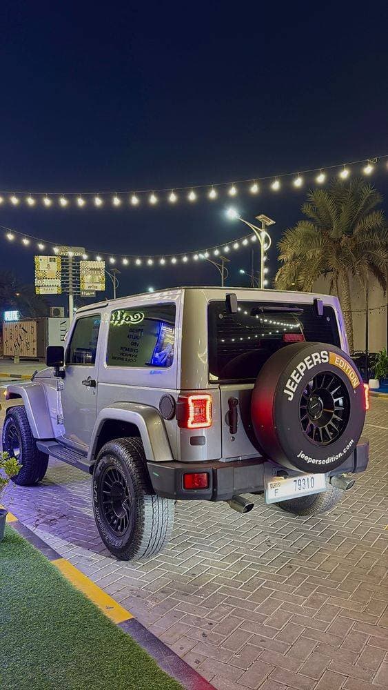 2015 Jeep Wrangler thumbnail 3