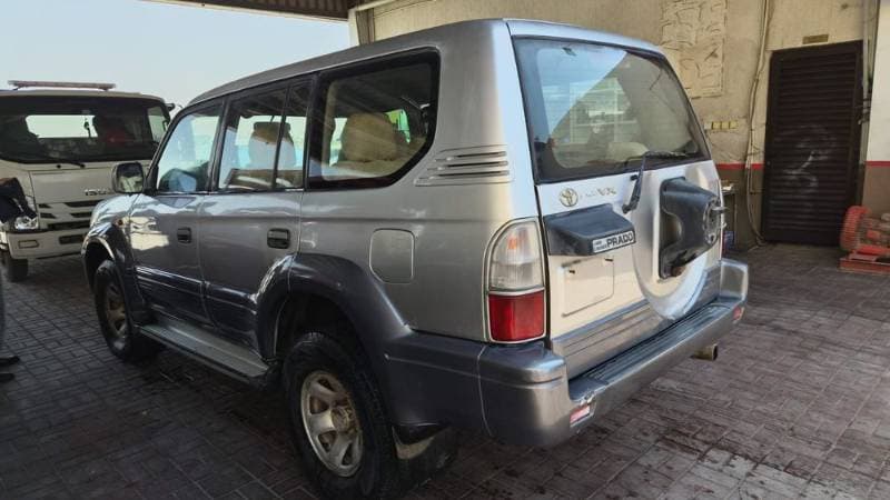 2001 Toyota Land Cruiser Prado thumbnail 2