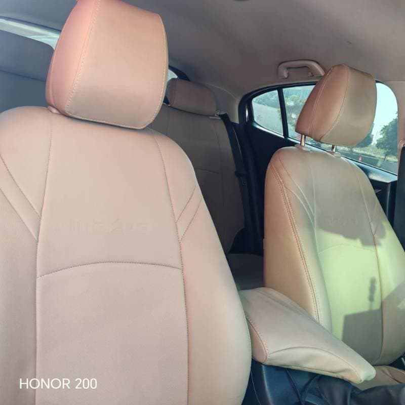 2015 Mazda 3 Hatchback thumbnail 5
