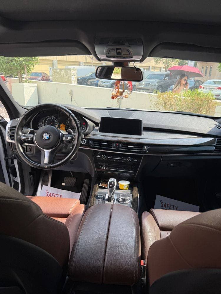 2017 BMW X5 thumbnail 4