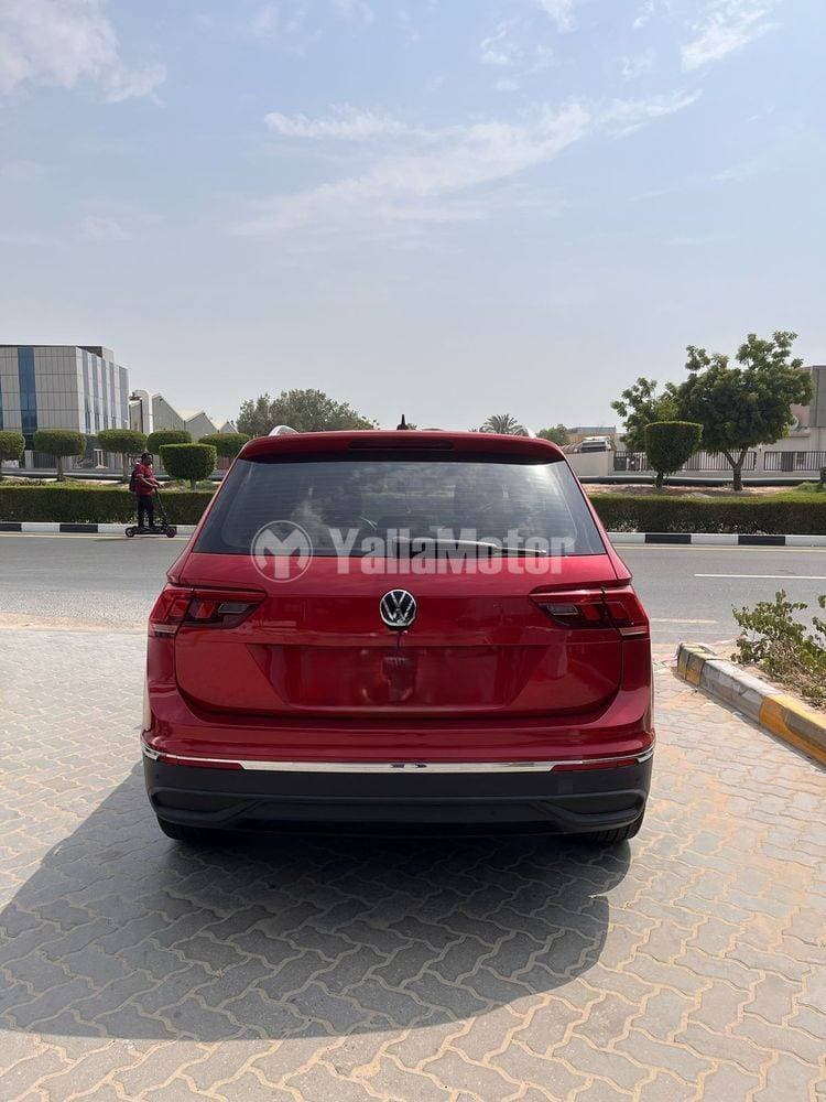 2021 Volkswagen Tiguan thumbnail 2