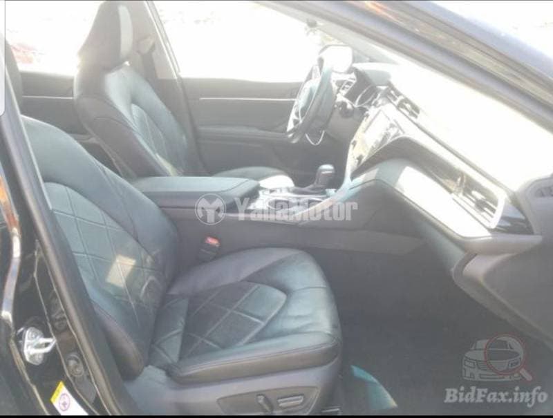 2018 Toyota Camry thumbnail 4