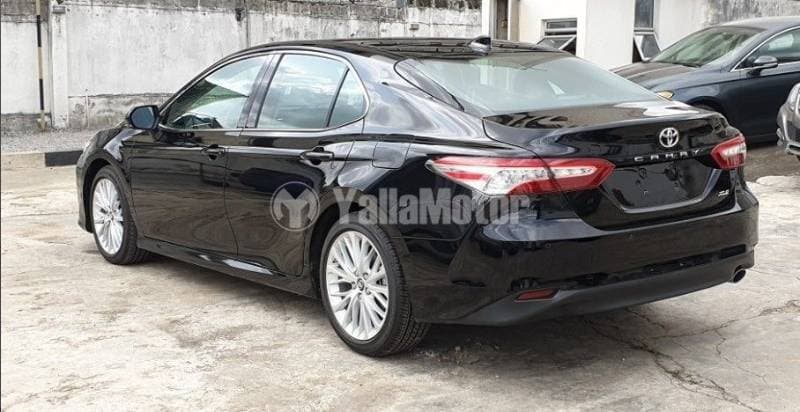 2018 Toyota Camry thumbnail 5
