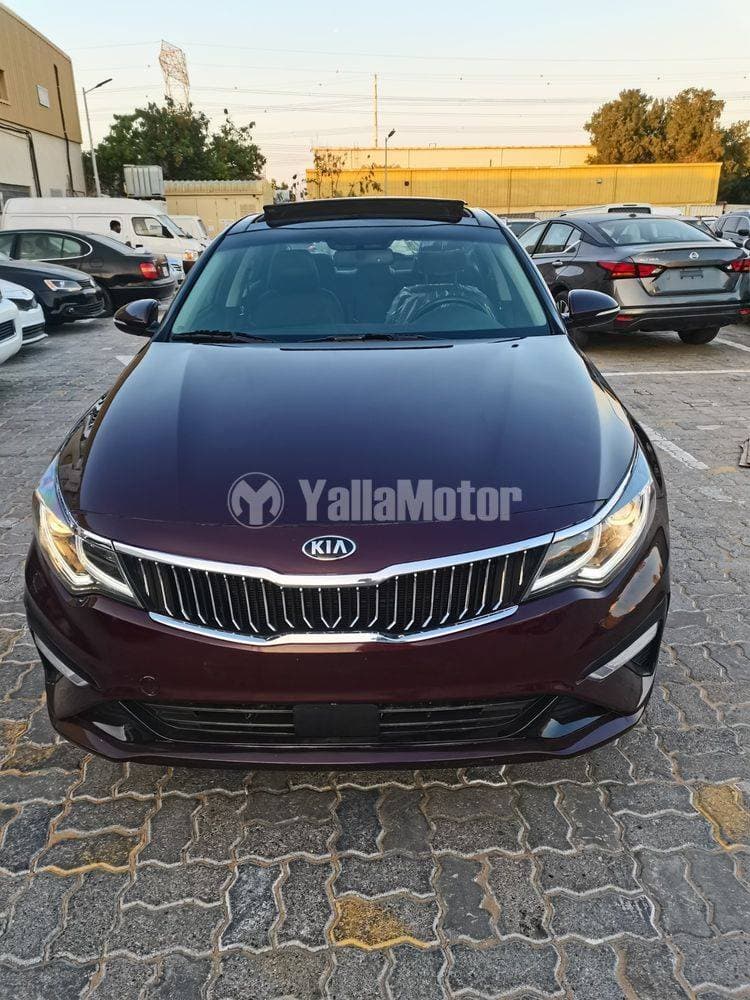 2017 Kia Optima thumbnail 2