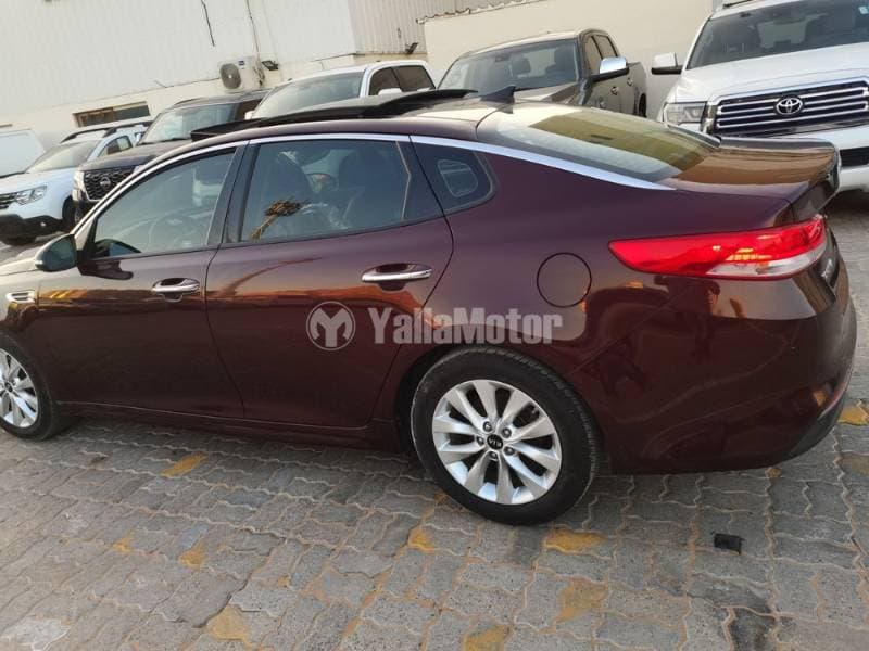 2017 Kia Optima thumbnail 5
