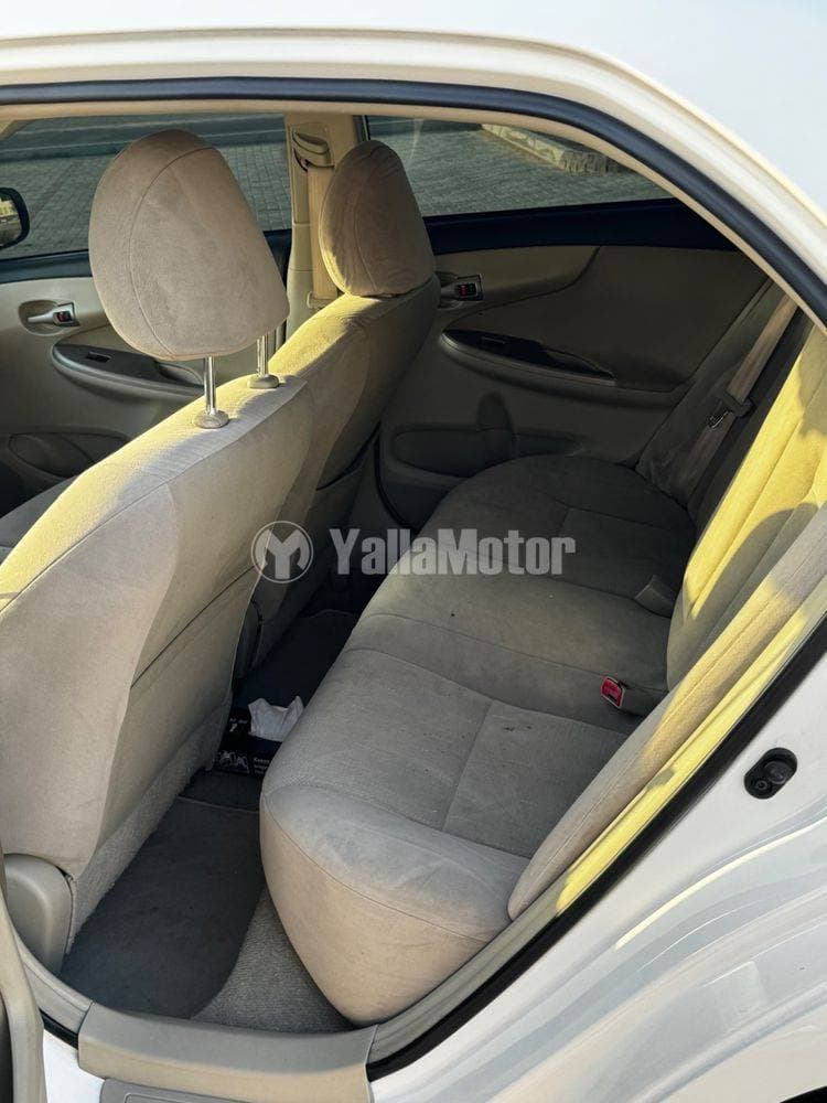 2012 Toyota Corolla thumbnail 3