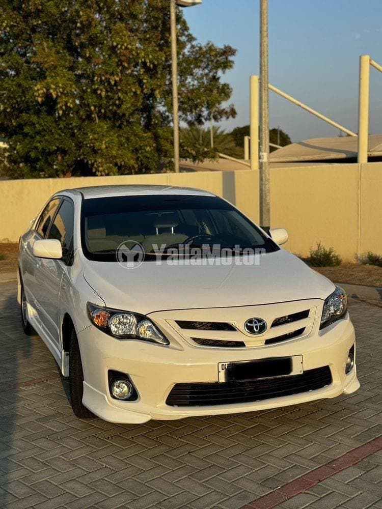 2012 Toyota Corolla thumbnail 4