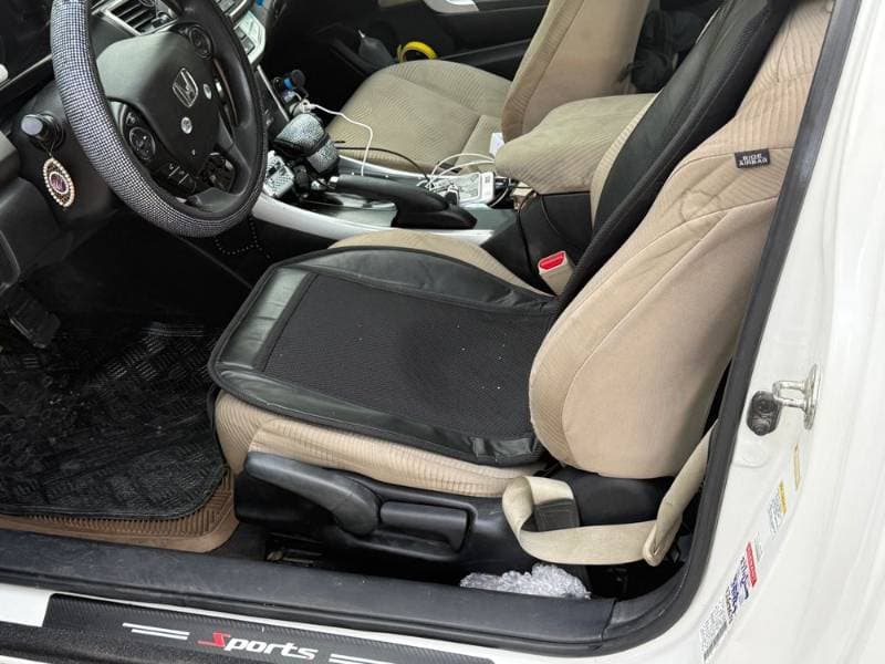 2014 Honda Accord thumbnail 2