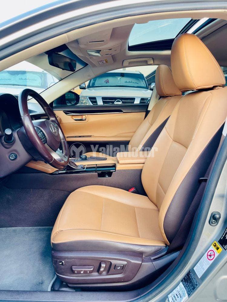 2017 Lexus ES thumbnail 8