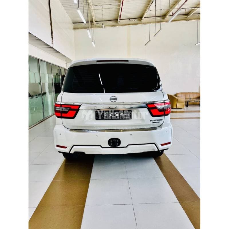 2023 Nissan Patrol thumbnail 6