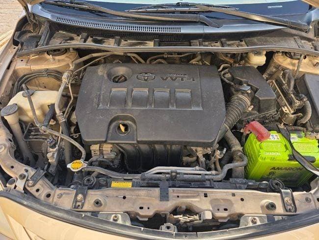 2013 Toyota Corolla thumbnail 4