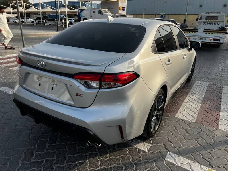 2025 Toyota Corolla thumbnail 4