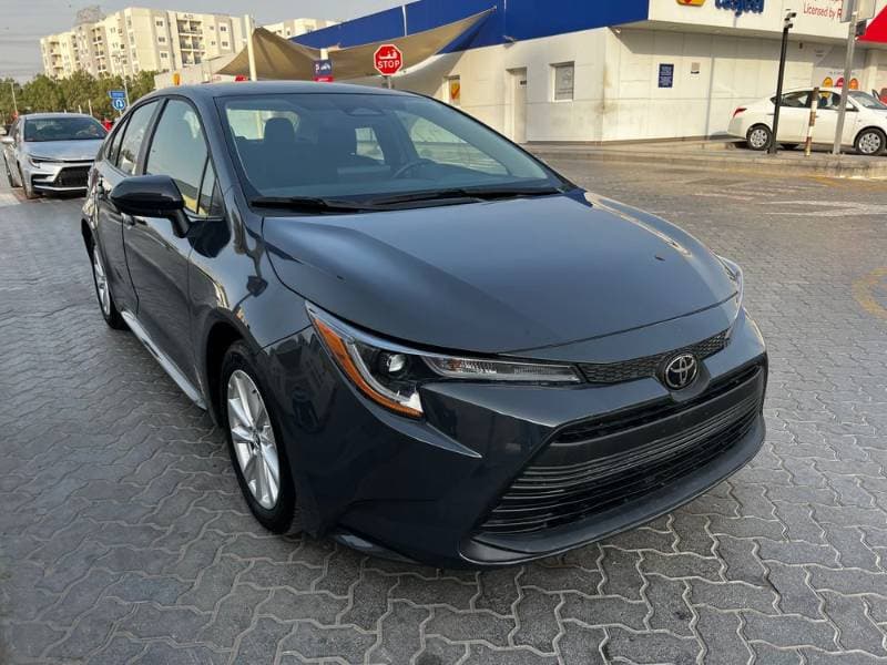 2025 Toyota Corolla thumbnail 2