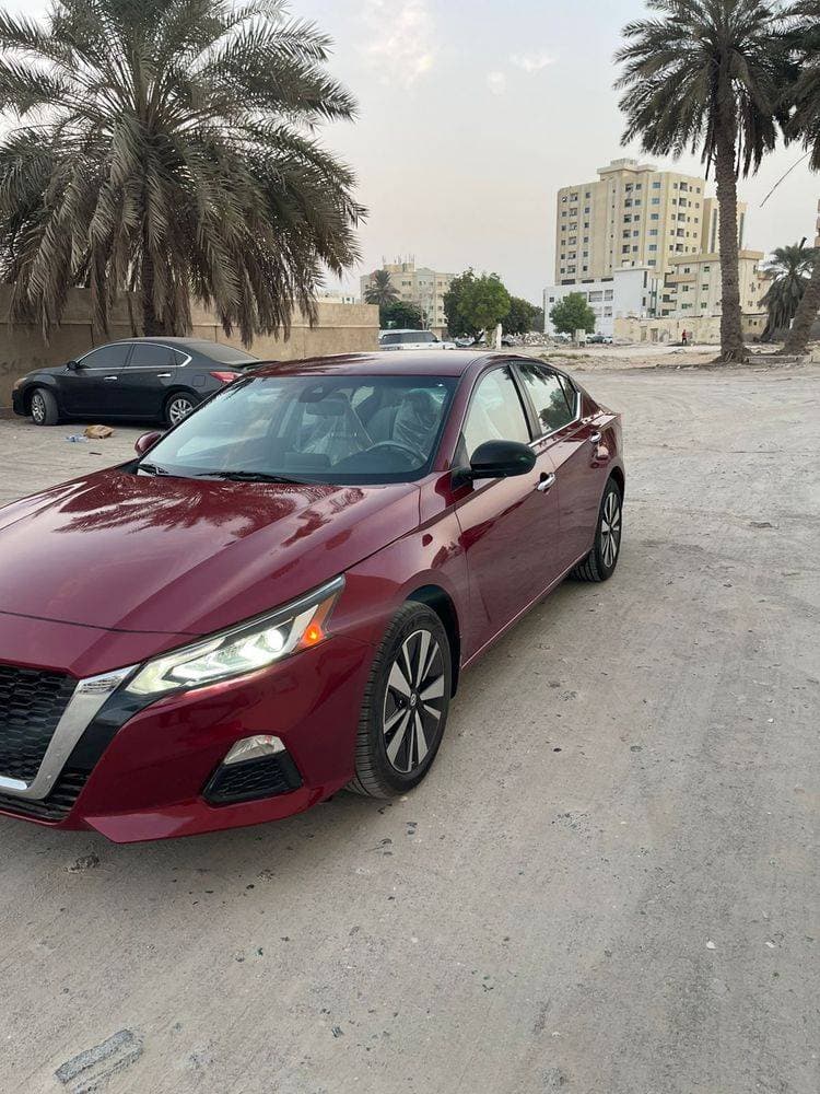 2021 Nissan Altima thumbnail 5
