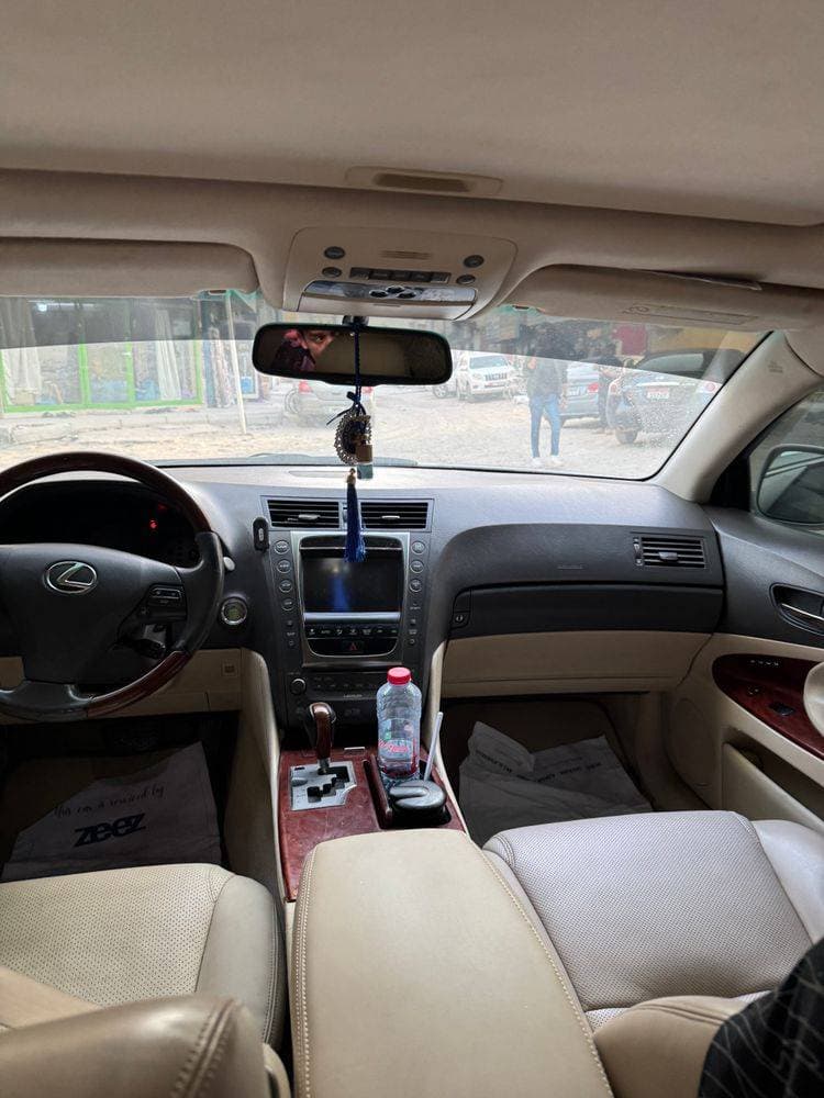 2010 Lexus GS 460 thumbnail 2